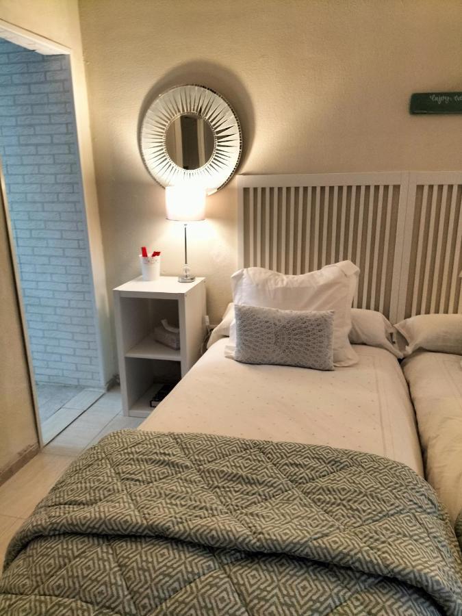 Apartamentos Flamenco B&B เซบีญา ภายนอก รูปภาพ