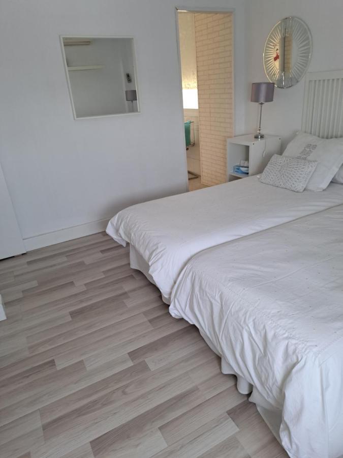 Apartamentos Flamenco B&B เซบีญา ภายนอก รูปภาพ